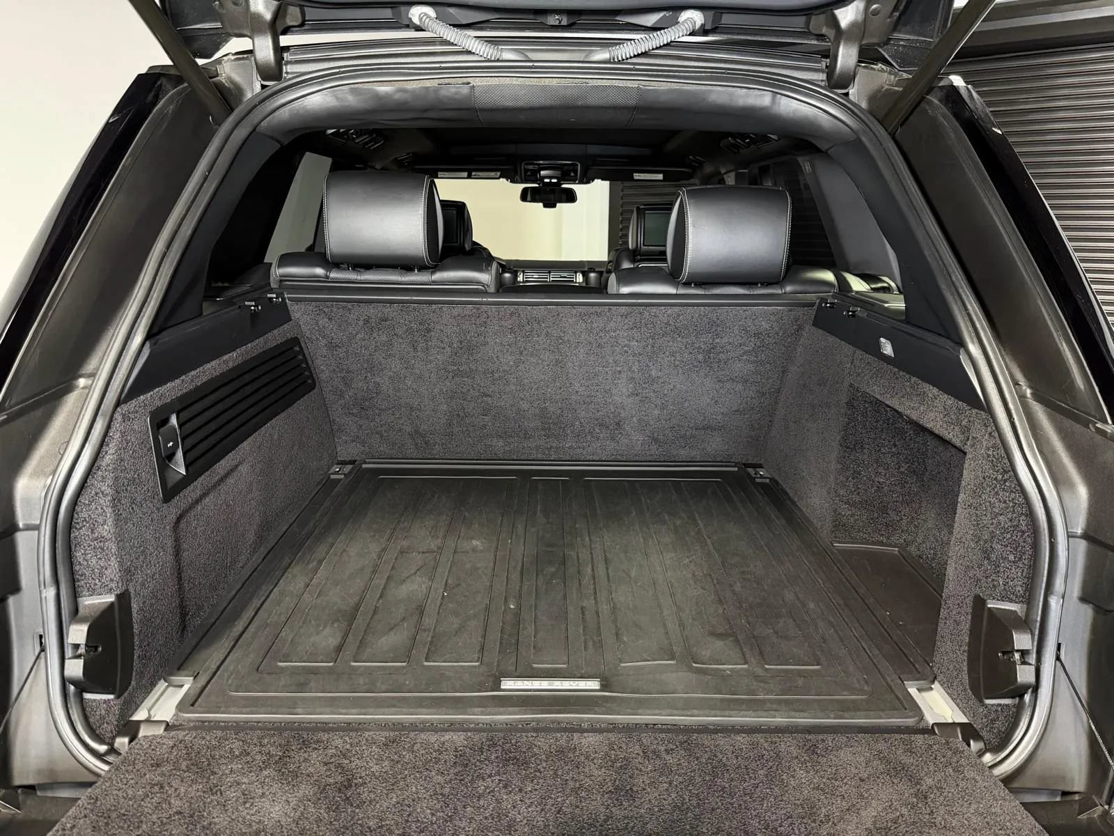 Used 2014 Land Rover Range Rover Autobiography AWD/4WD image 13