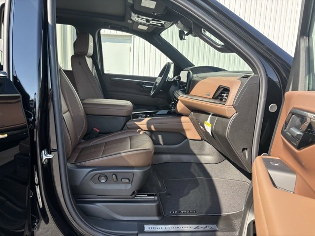 New 2026 Chevrolet Suburban High Country w/ Sun And Tow Package image 21