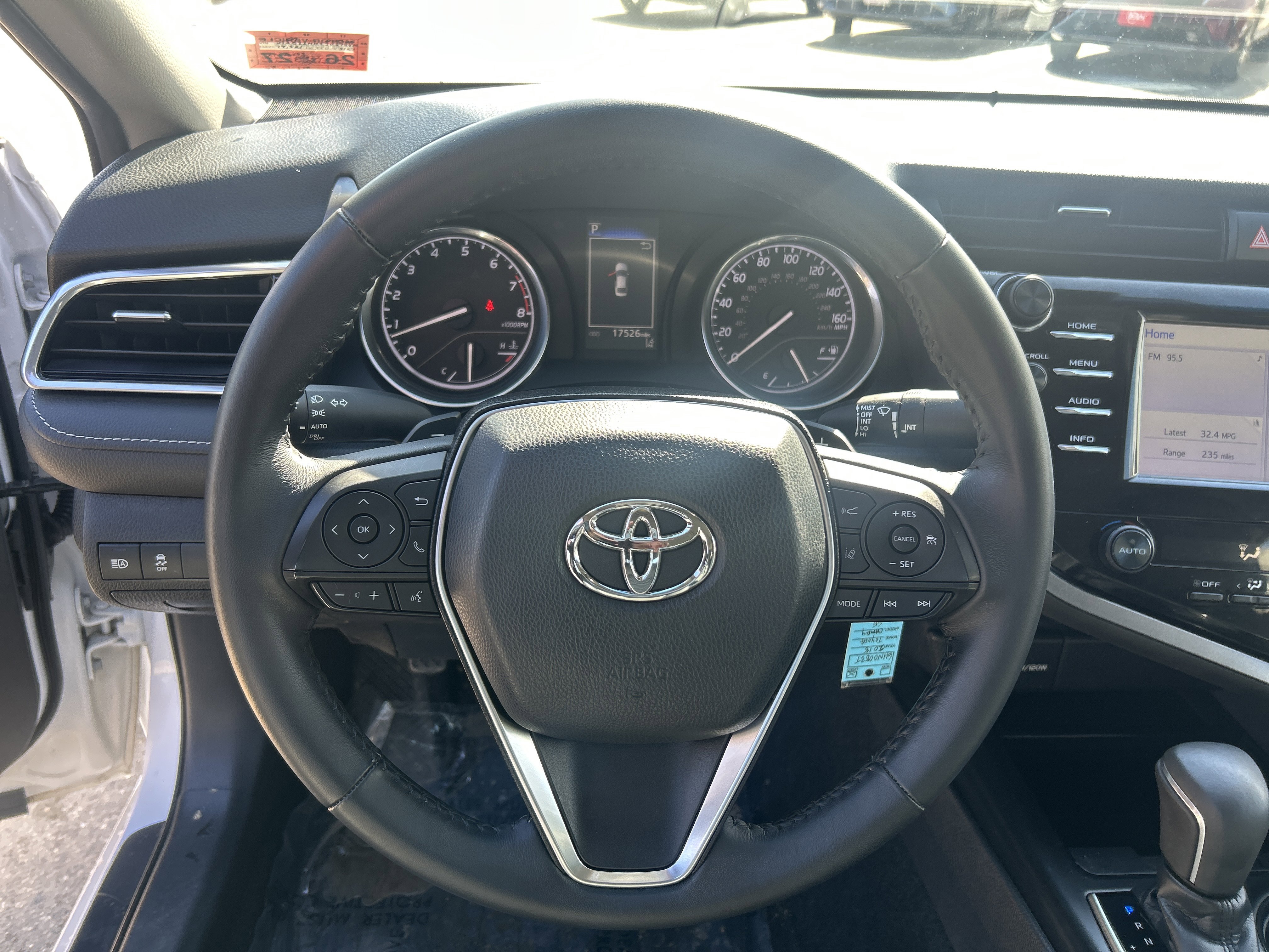 Used 2018 Toyota Camry SE w/ Moonroof Package image 21