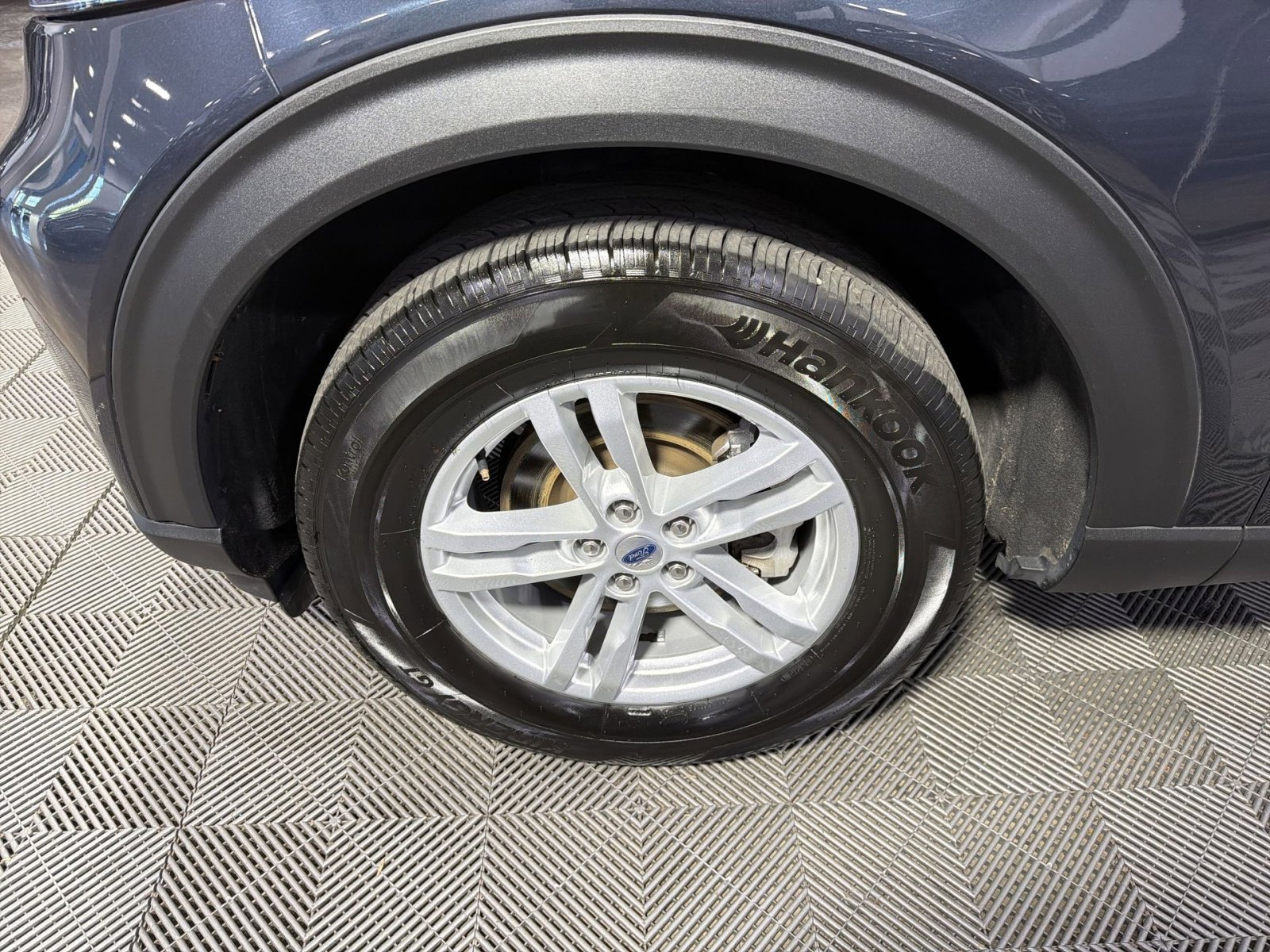 Used 2022 Ford Explorer XLT w/ Equipment Group 202A image 23