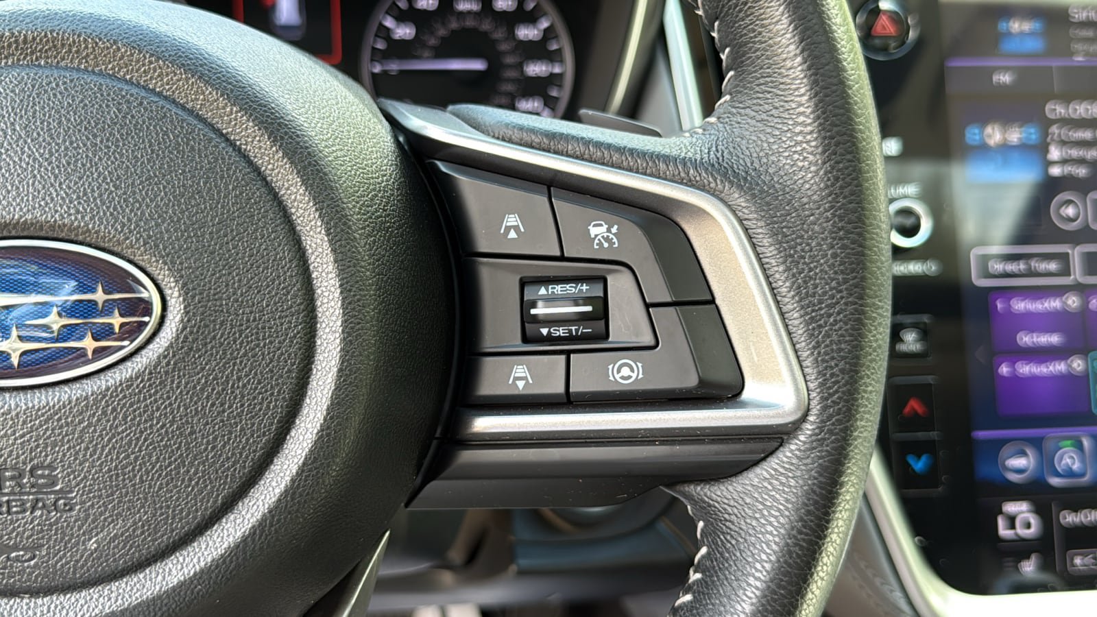 Used 2020 Subaru Outback Onyx Edition XT AWD/4WD image 15