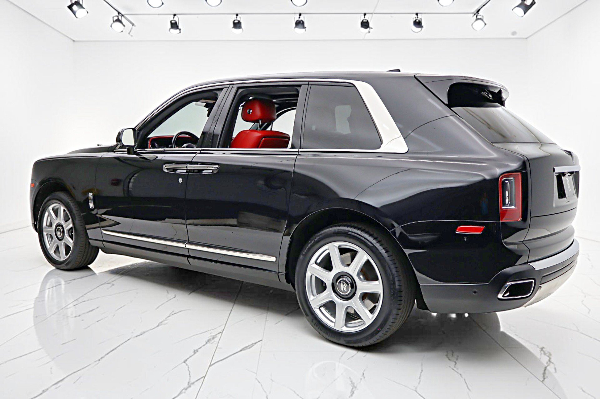 Used 2019 Rolls-Royce Cullinan AWD/4WD image 7