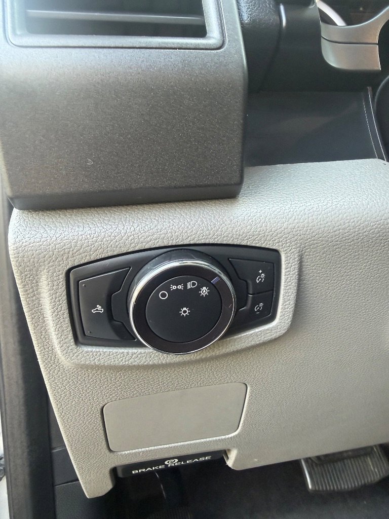 Used 2019 Ford F250 XL w/ STX Appearance Package image 12