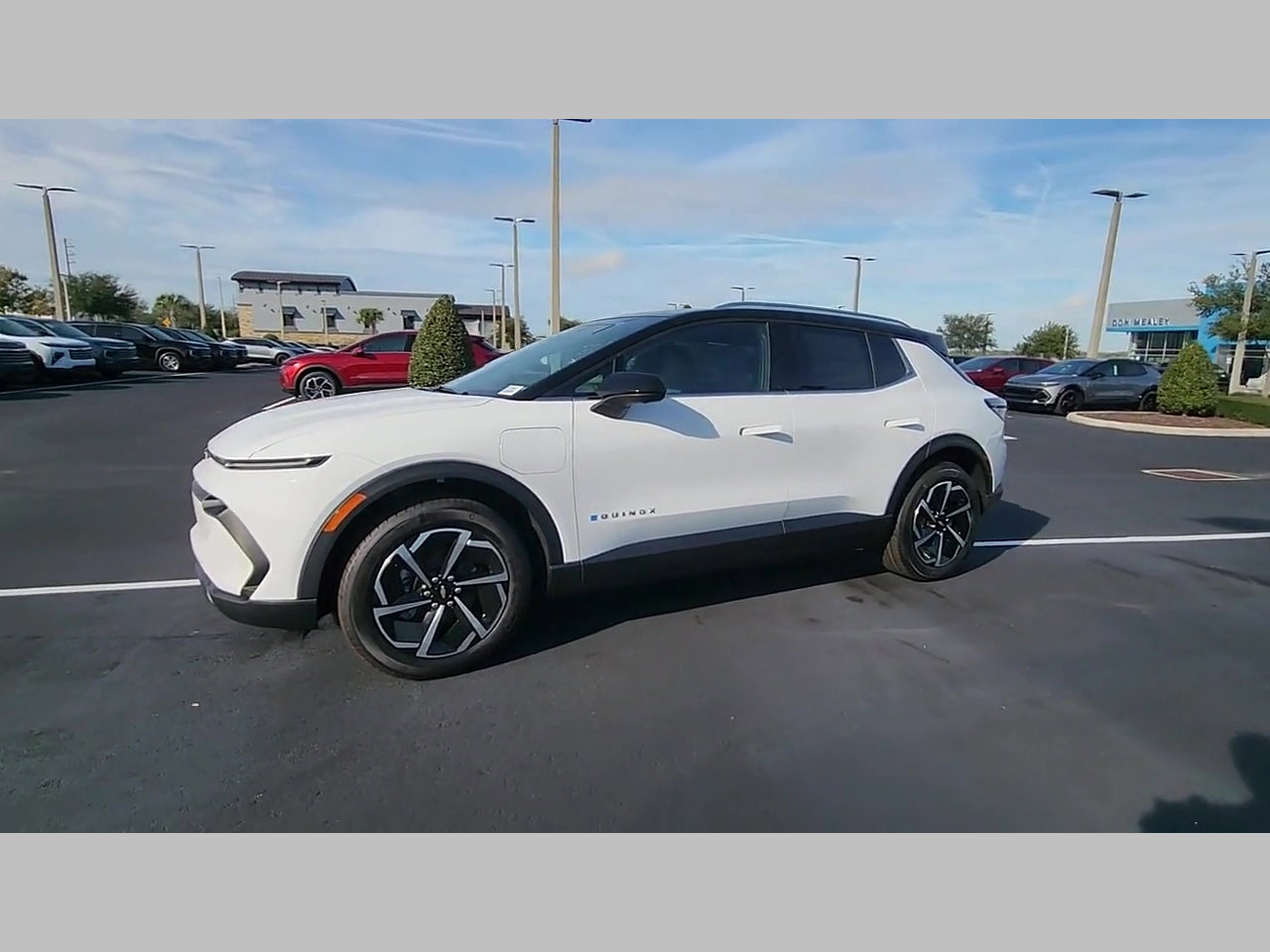 New 2026 Chevrolet Equinox EV LT image 16