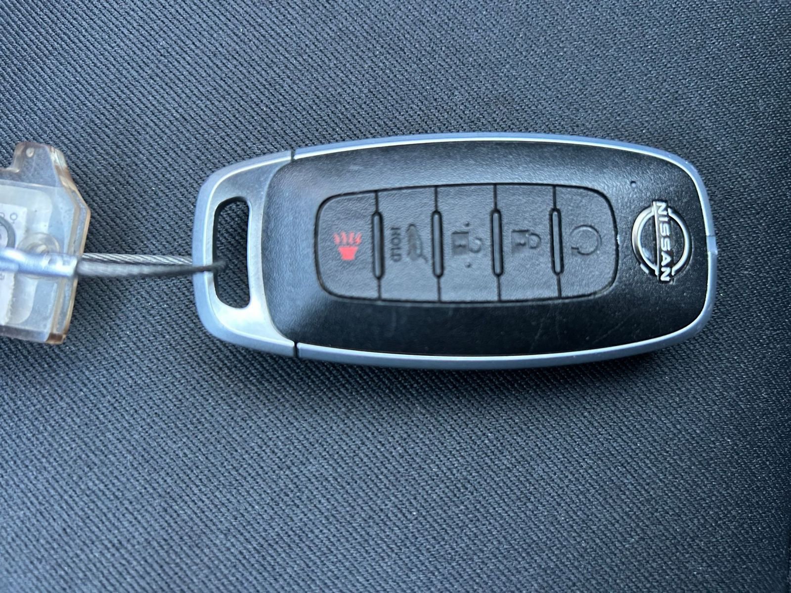 Used 2025 Nissan Pathfinder SV image 22