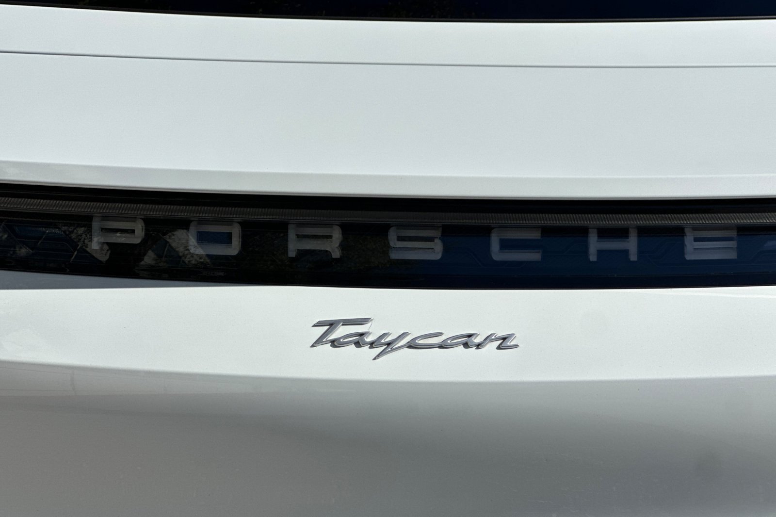 Used 2023 Porsche Taycan w/ Premium Package RWD image 26