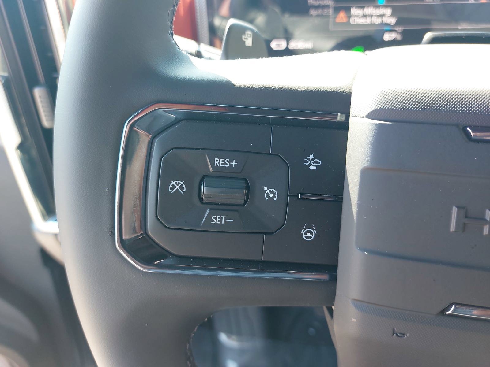 New 2026 GMC Hummer EV 3X w/ Carbon Fiber Edition Package AWD/4WD image 18