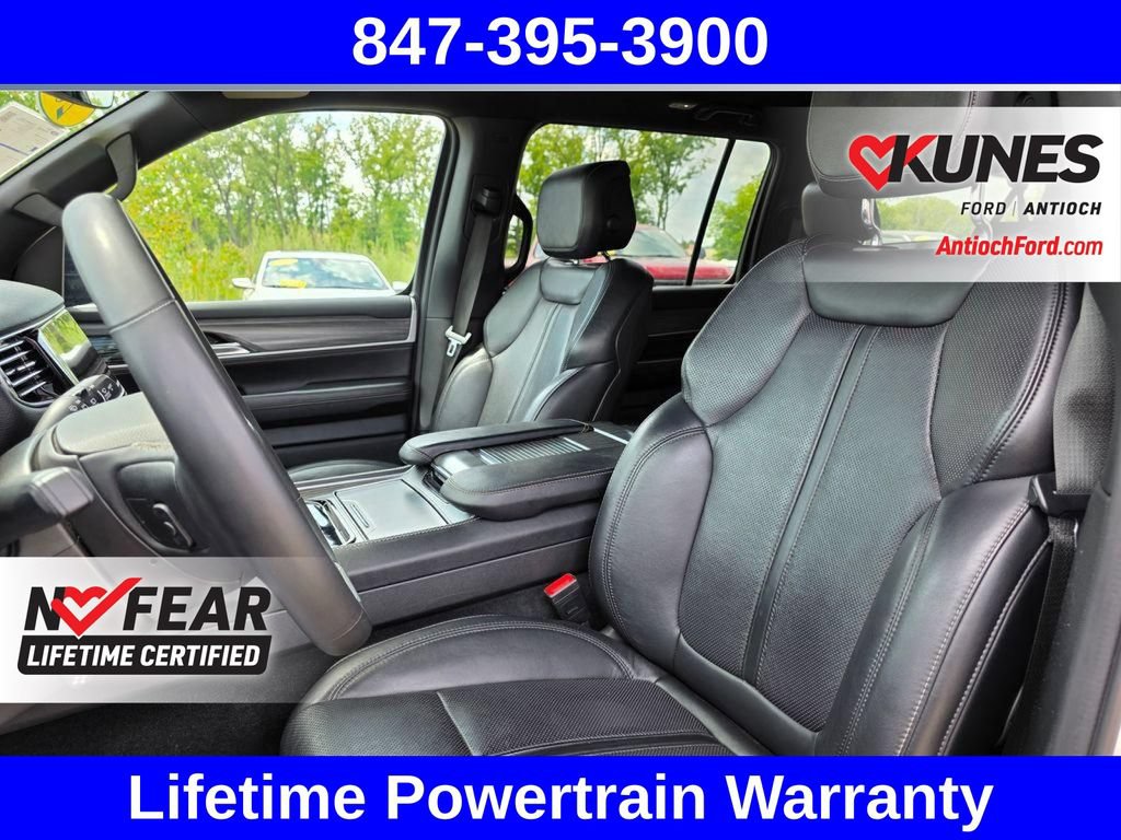 Used 2024 Jeep Wagoneer L Series II w/ Flexible Seating Group AWD/4WD image 23