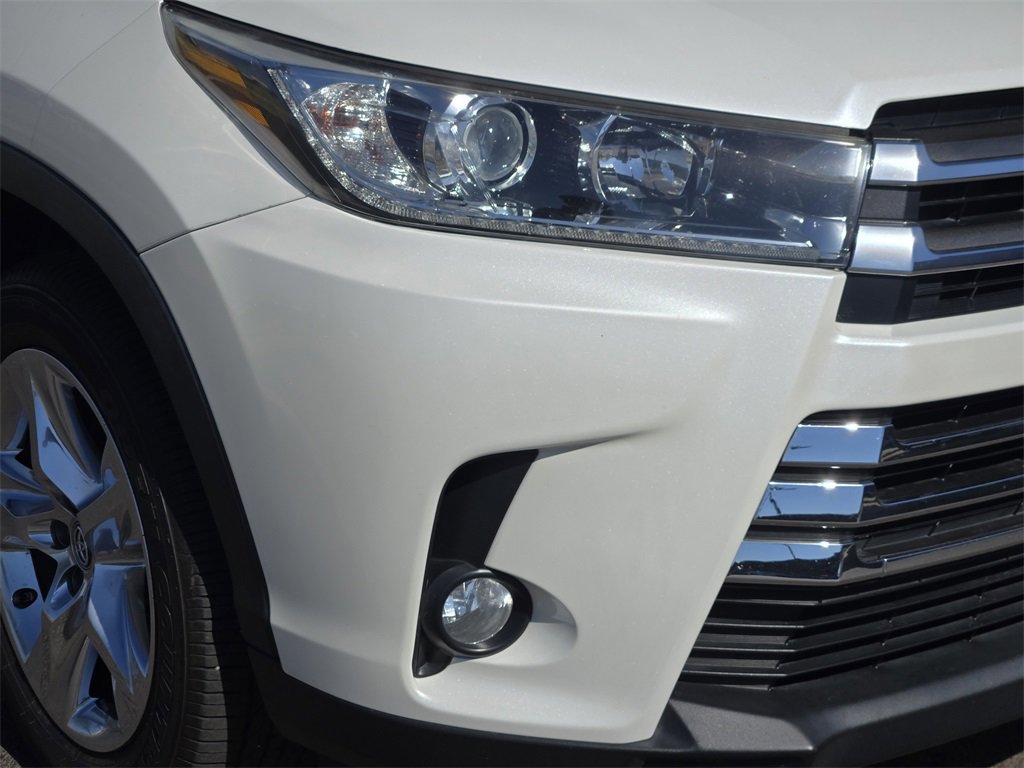 Used 2018 Toyota Highlander Limited w/ Protection Package #3 image 9