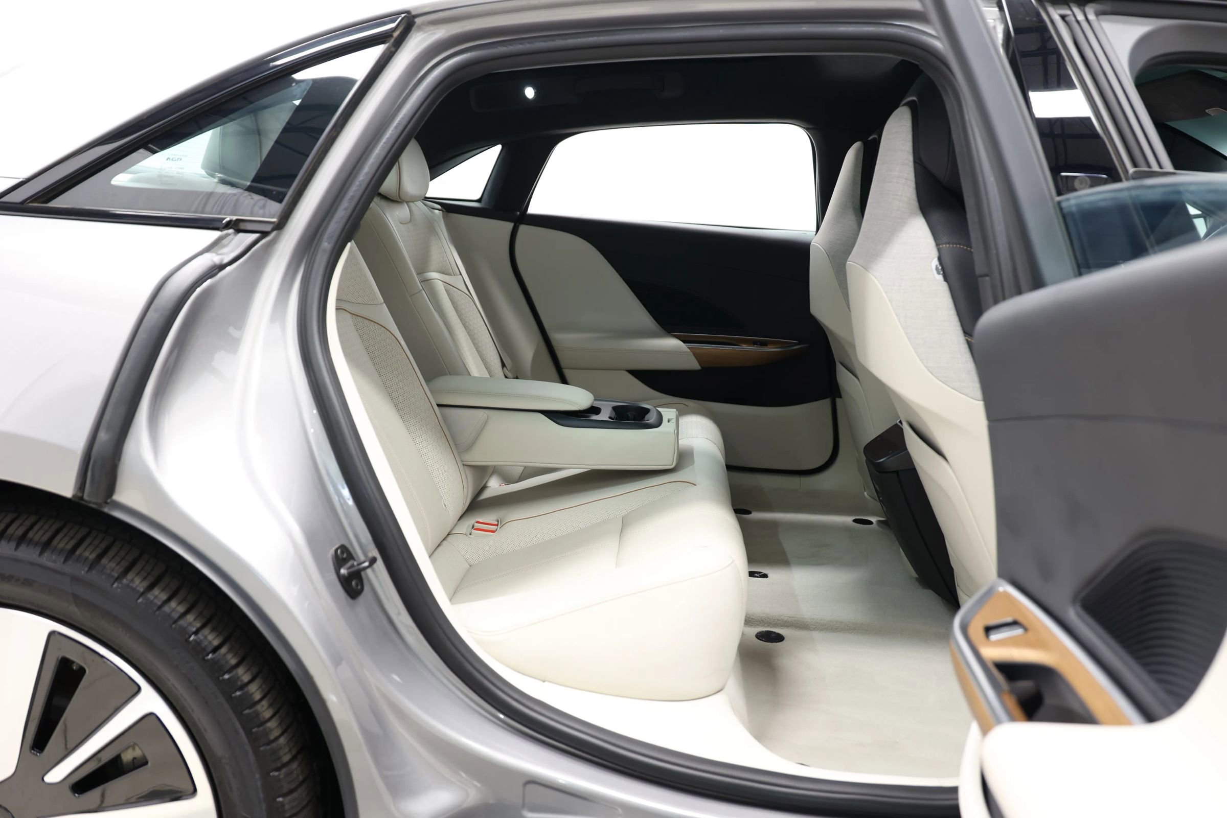 Used 2023 Lucid Air Grand Touring image 72