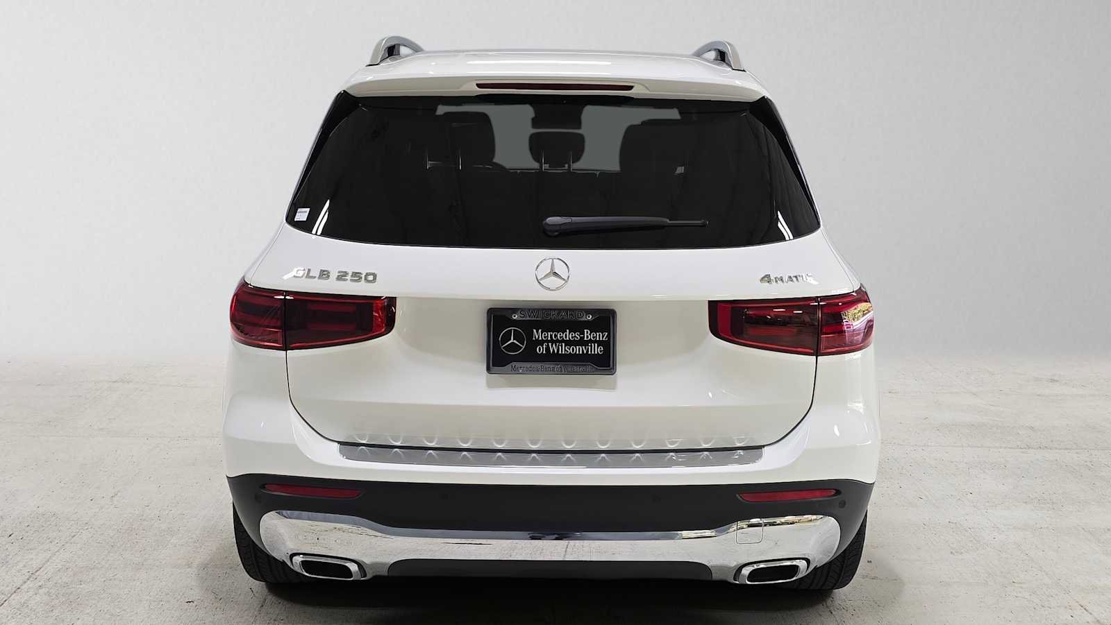 Certified 2026 Mercedes-Benz GLB 250 4MATIC image 5