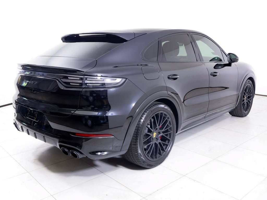 Certified 2023 Porsche Cayenne GTS w/ Premium Package Plus AWD/4WD image 34