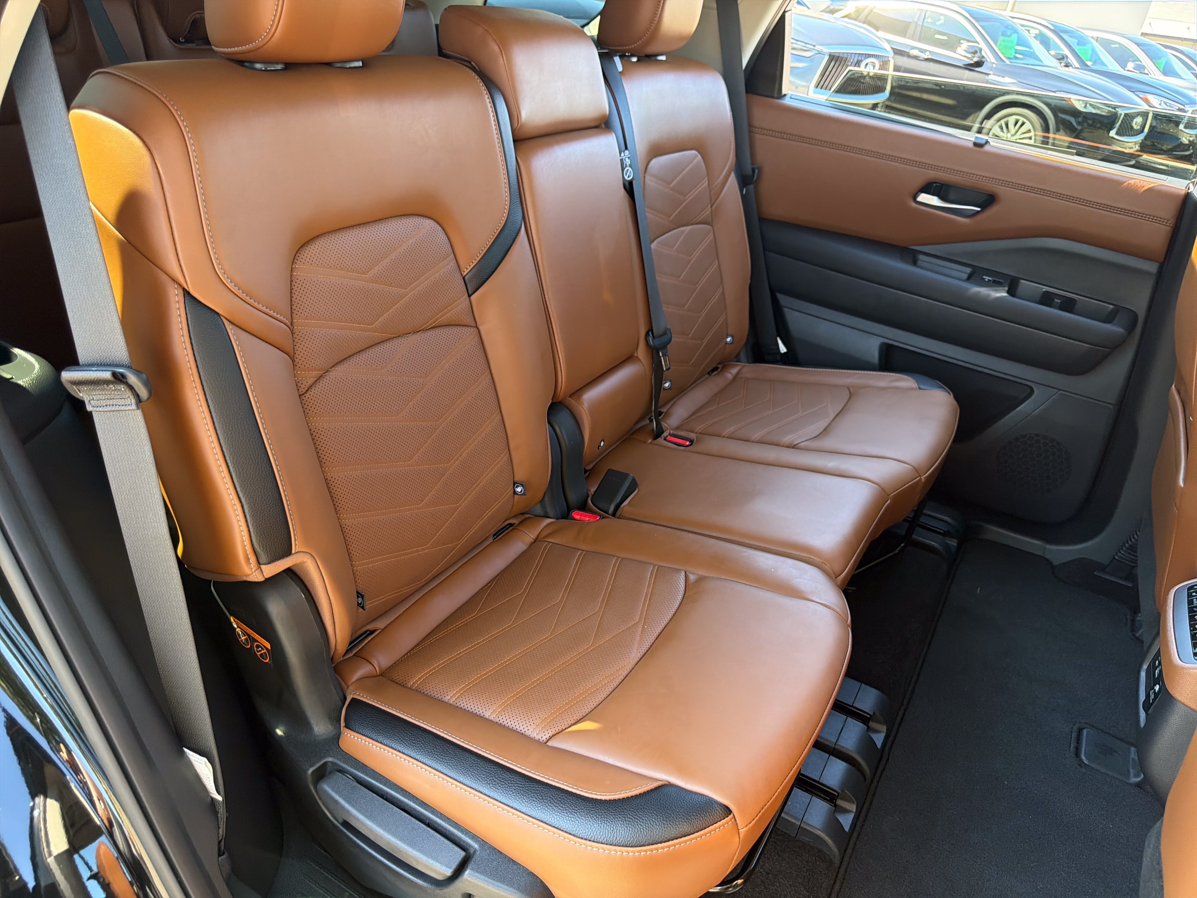 Used 2025 Nissan Pathfinder Platinum w/ Cargo Package FWD image 37