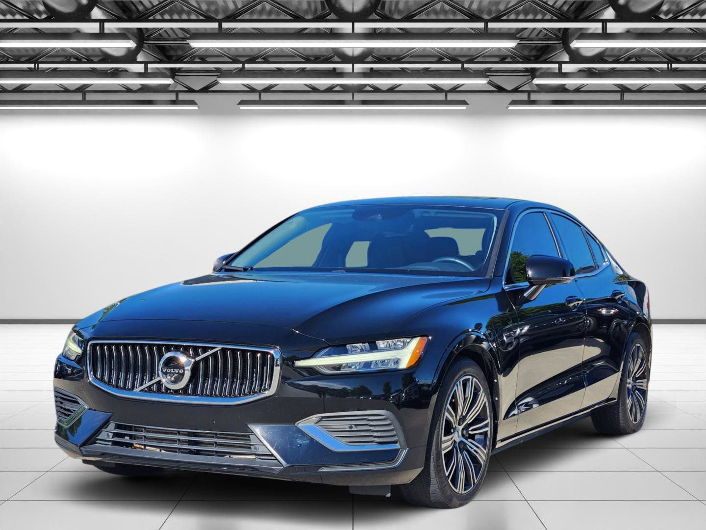 Used 2021 Volvo S60 T8 Inscription image 5