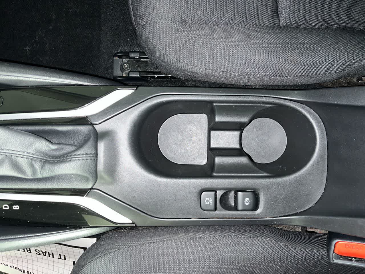 Used 2025 Toyota Corolla LE FWD image 3