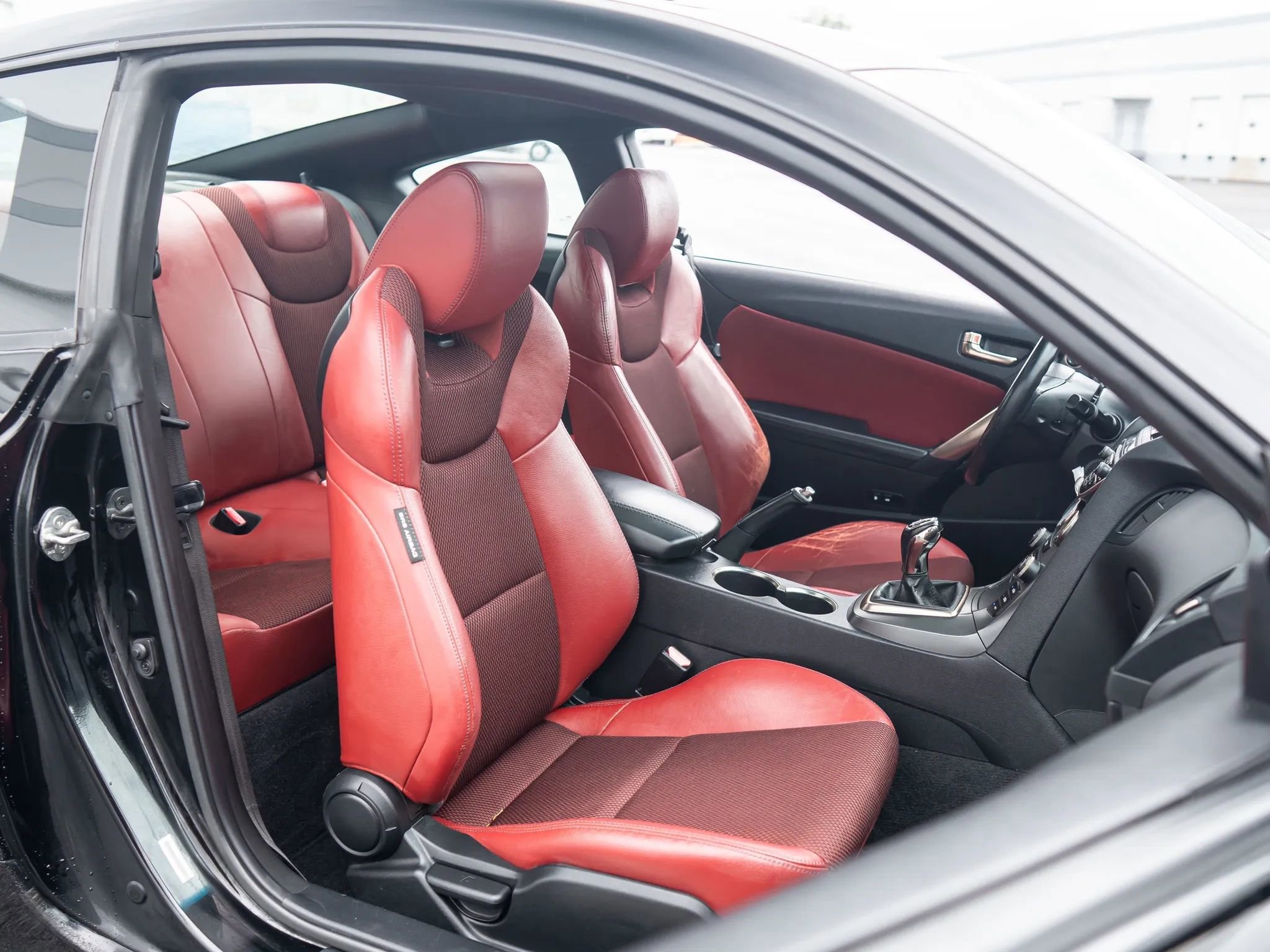Used 2013 Hyundai Genesis 2.0T RWD image 14