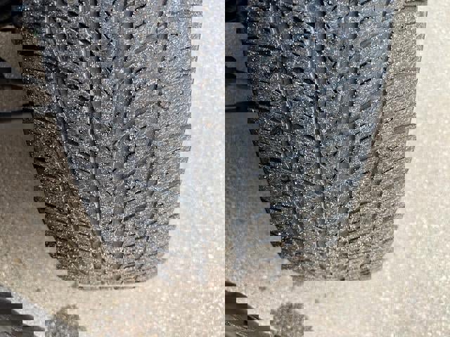 Used 2012 Cadillac Escalade Platinum image 11