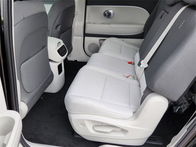 New 2026 Hyundai Ioniq 9 SE image 7