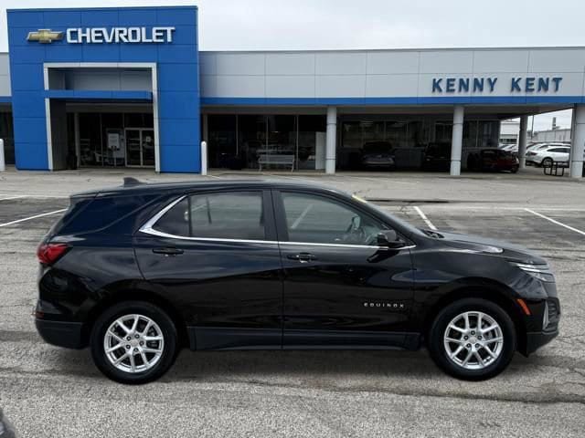 Certified 2024 Chevrolet Equinox LT w/ LPO, Floor Liner Package FWD image 3
