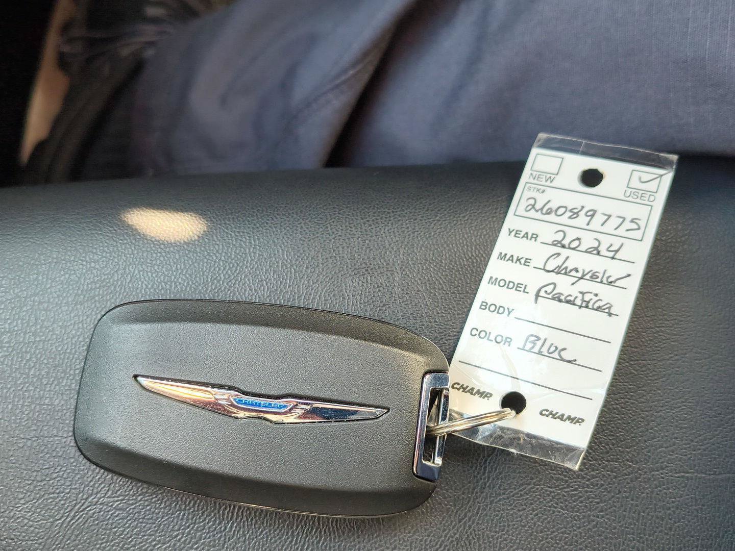 Used 2024 Chrysler Pacifica Touring-L FWD image 33