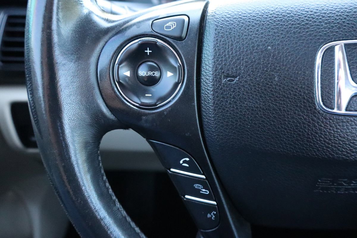 Used 2015 Honda Accord EX-L image 30