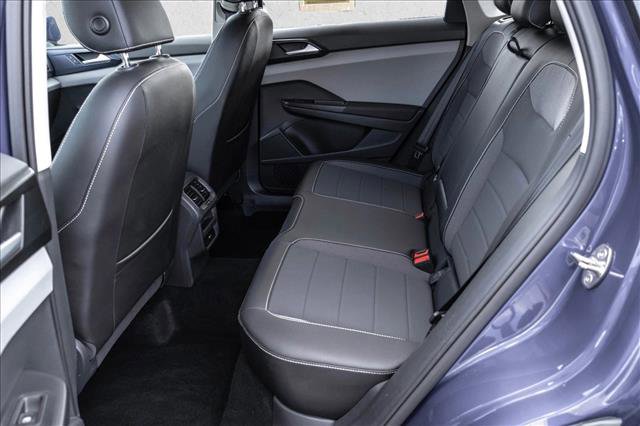 Used 2022 Volkswagen Taos SE image 19