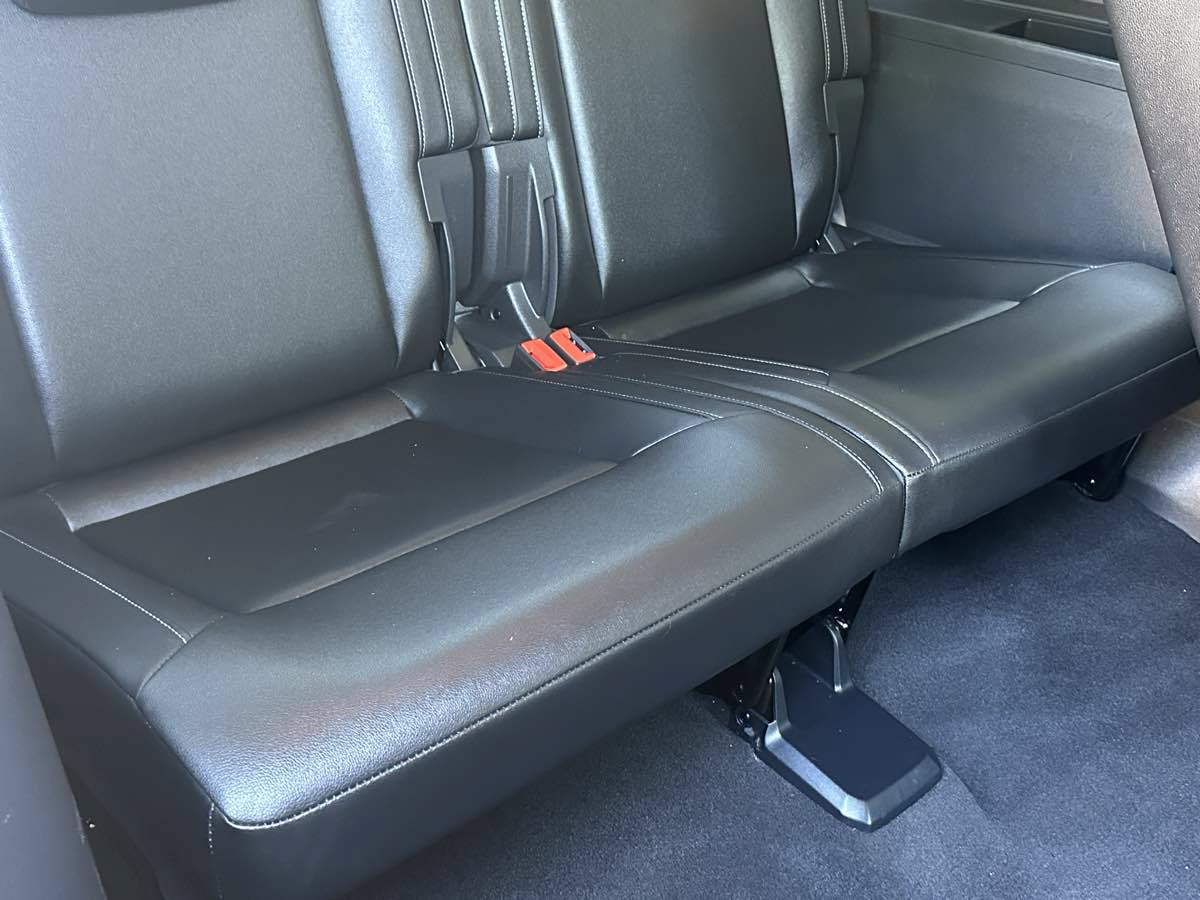 Used 2019 Volkswagen Atlas SE FWD image 18