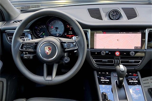 New 2026 Porsche Macan S image 23