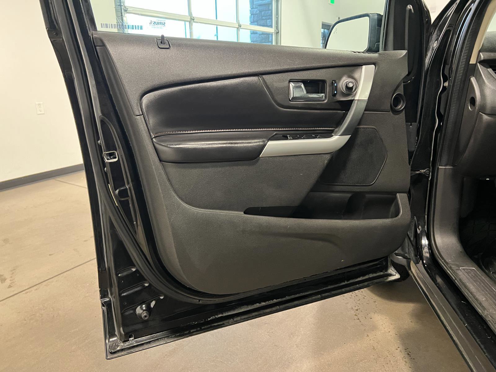 Used 2014 Ford Edge SEL w/ Equipment Group 205A image 27