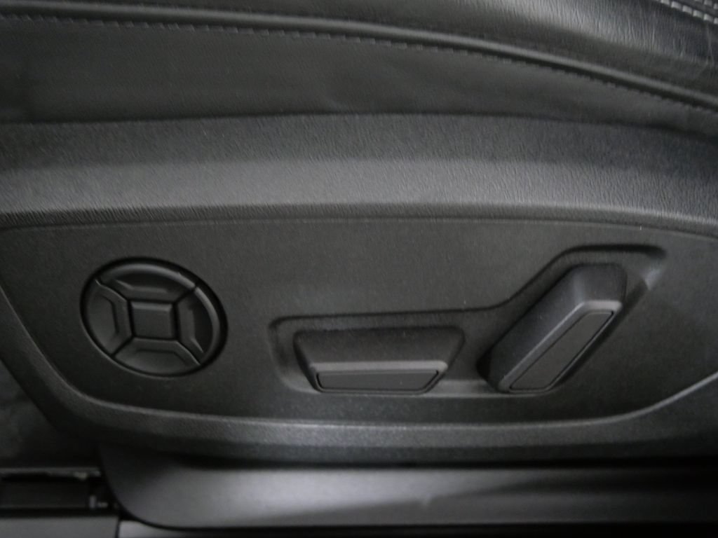 Used 2023 Audi A6 Premium Plus w/ Premium Plus Package AWD/4WD image 15