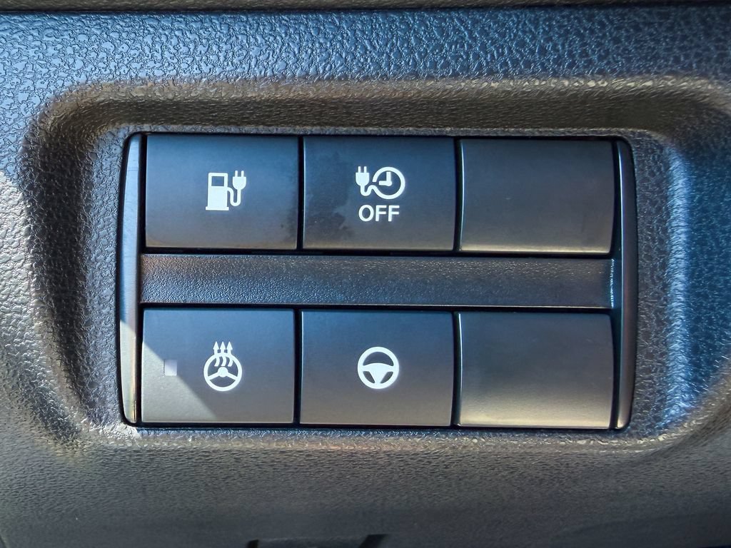 Certified 2023 Nissan Leaf SV Plus FWD image 22