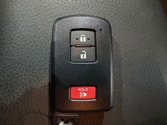 Used 2022 Toyota Tacoma TRD Off-Road w/ Technology Package image 20