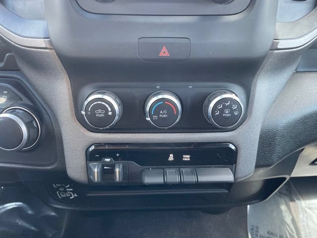 Used 2024 RAM 2500 Tradesman w/ Chrome Appearance Group AWD/4WD image 6