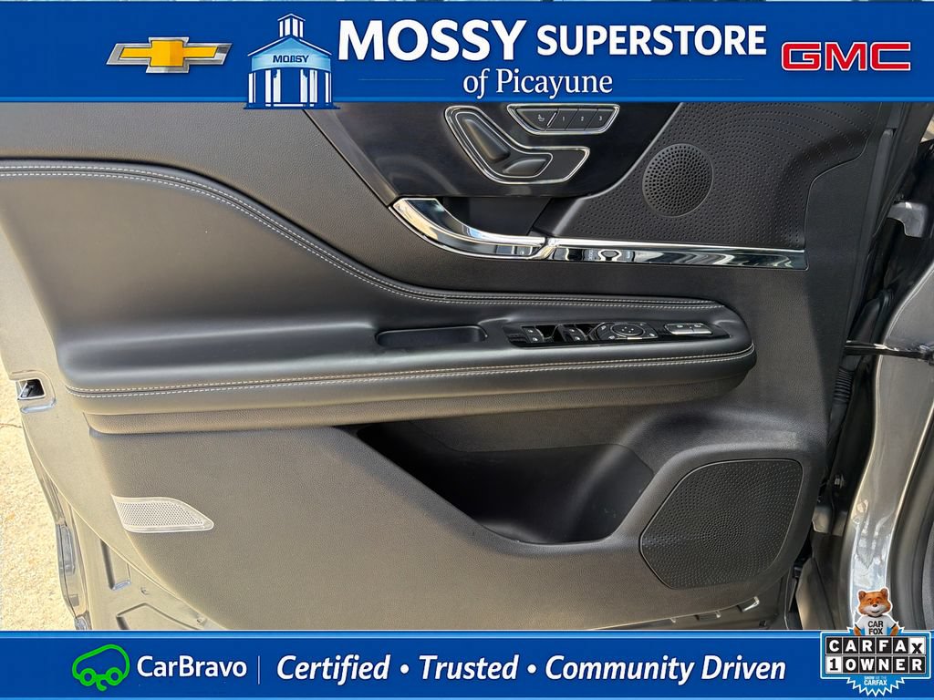 Used 2023 Lincoln Corsair FWD image 13