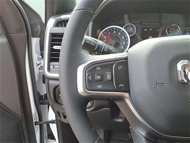 New 2026 RAM 1500 4x4 Crew Cab image 14
