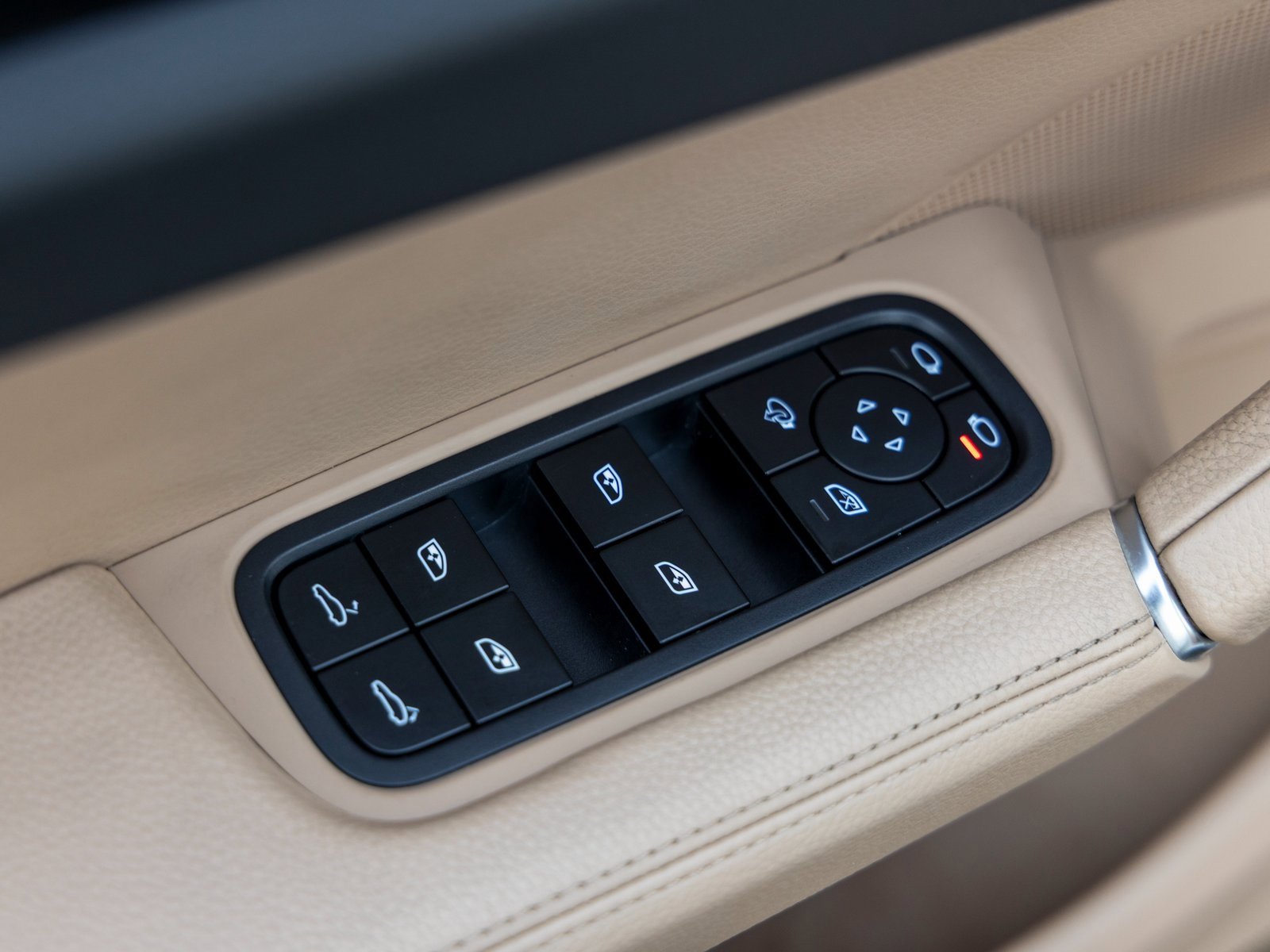 Certified 2023 Porsche Cayenne S image 22