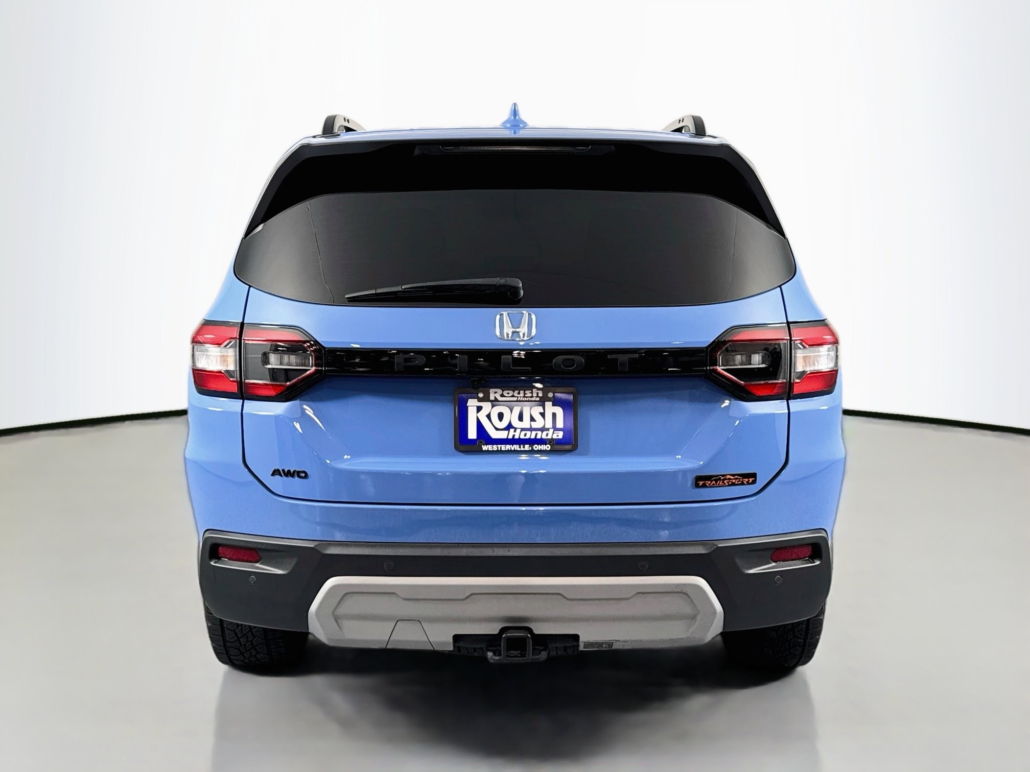 Certified 2025 Honda Pilot TrailSport image 6