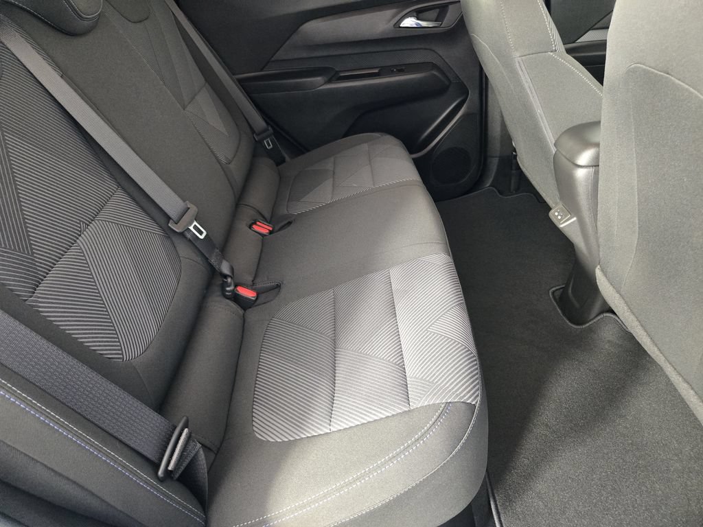 New 2027 Chevrolet Bolt LT w/ Comfort Package FWD image 35