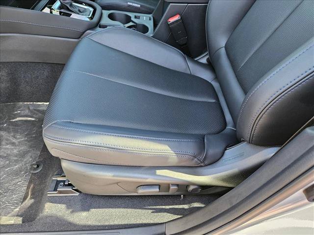 Used 2025 Subaru Forester Limited w/ Popular Package AWD/4WD image 4