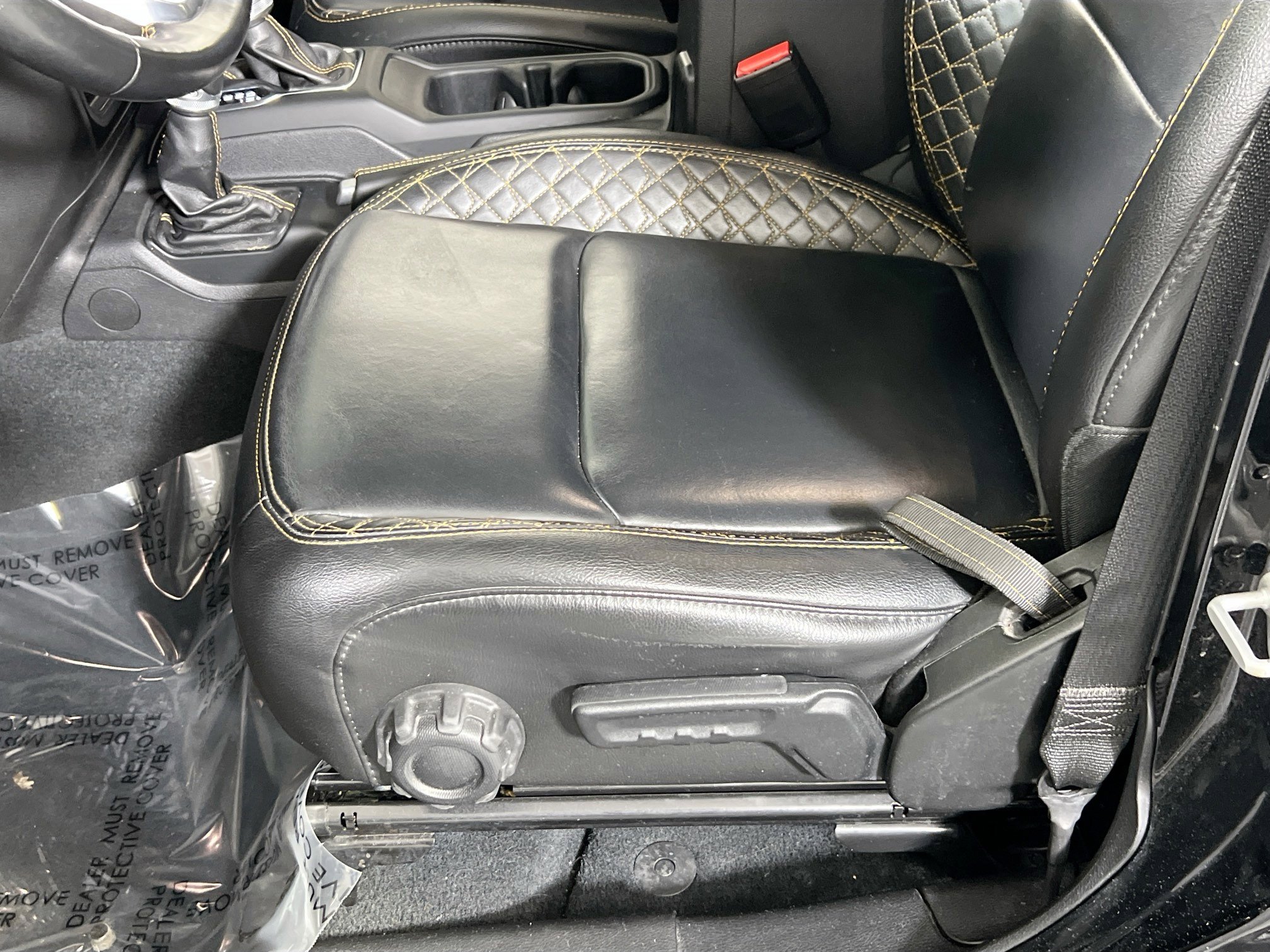 Used 2022 Jeep Wrangler Unlimited Sahara image 19