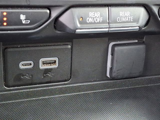 Used 2023 Chevrolet Tahoe LT w/ LT Signature Package image 28