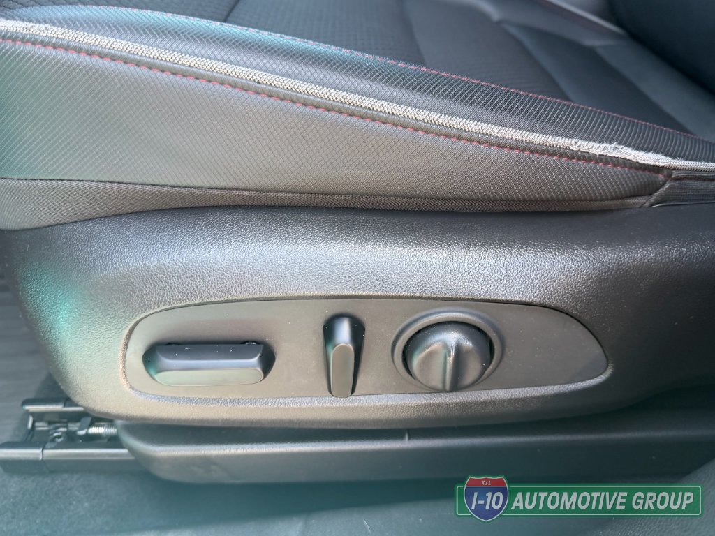 Used 2021 Chevrolet TrailBlazer RS w/ Sun and Liftgate Package FWD image 25