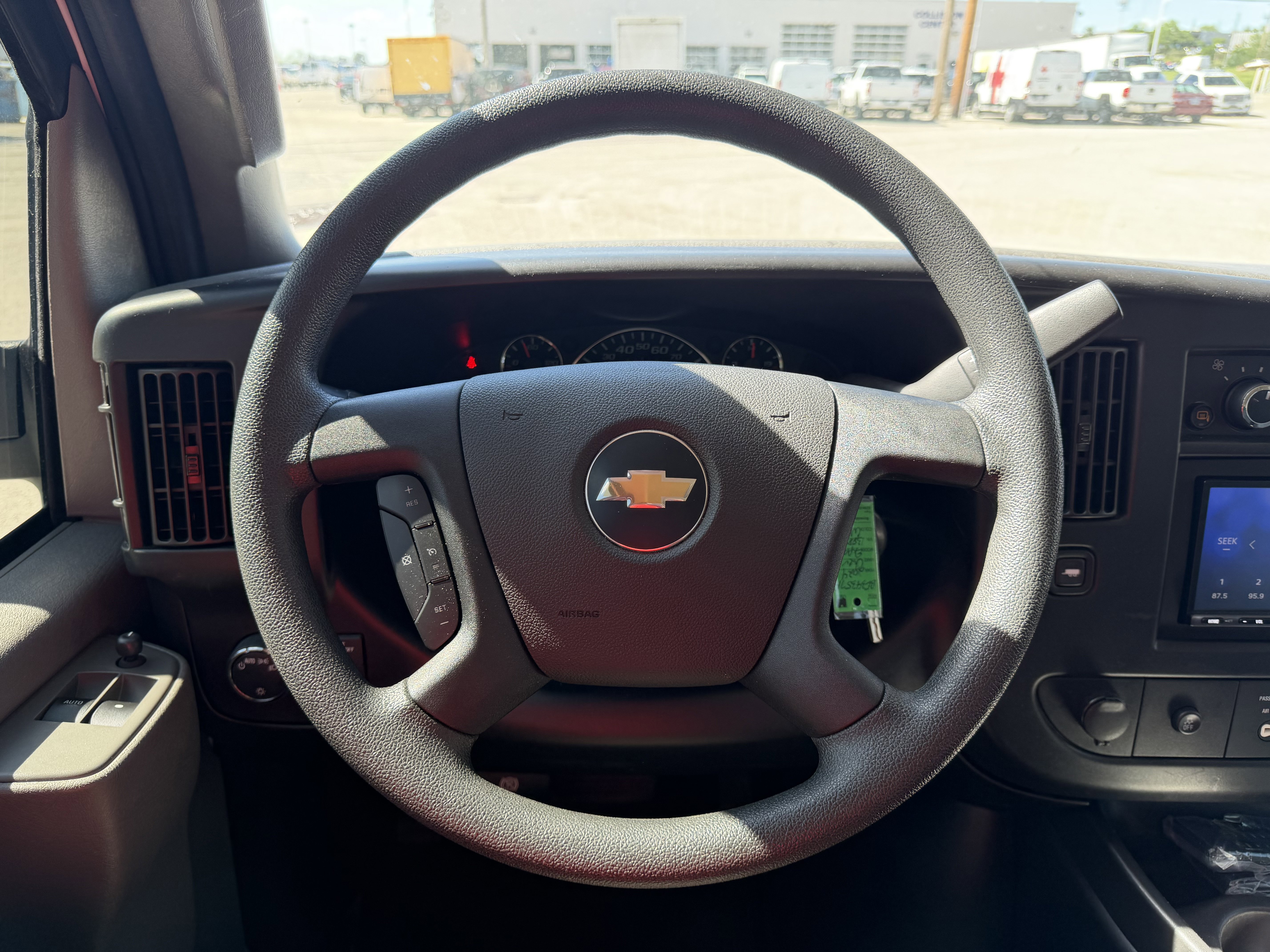 Used 2024 Chevrolet Express 3500 LT w/ LT Preferred Equipment Group RWD image 17