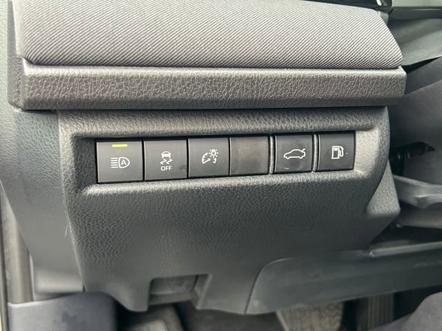 Certified 2025 Toyota Camry LE image 23