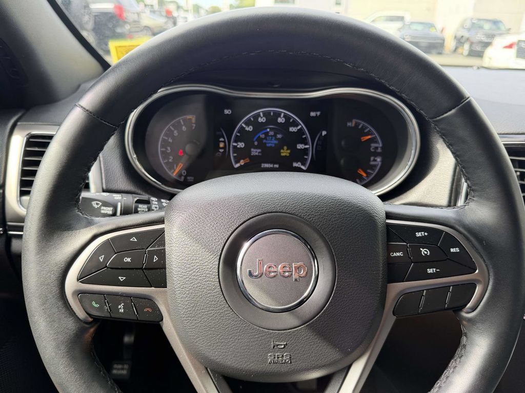 Used 2019 Jeep Grand Cherokee Limited AWD/4WD image 36