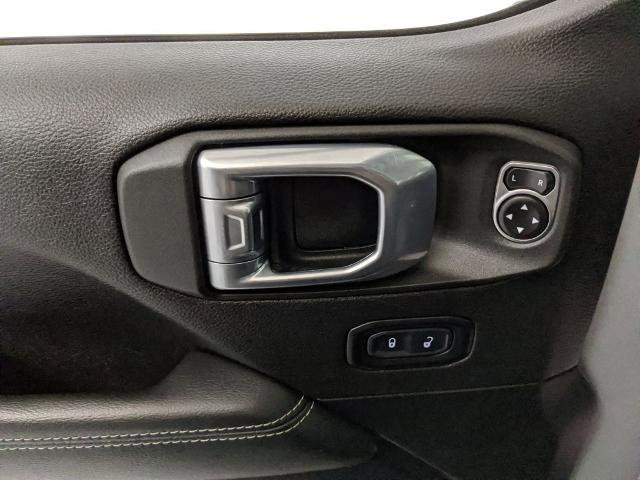 Used 2023 Jeep Wrangler Unlimited Sahara image 23