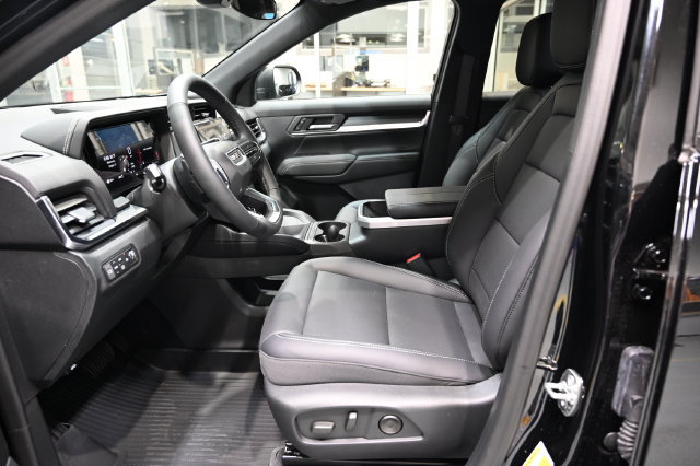New 2027 GMC Terrain Elevation w/ Elevation Premium Package AWD/4WD image 9