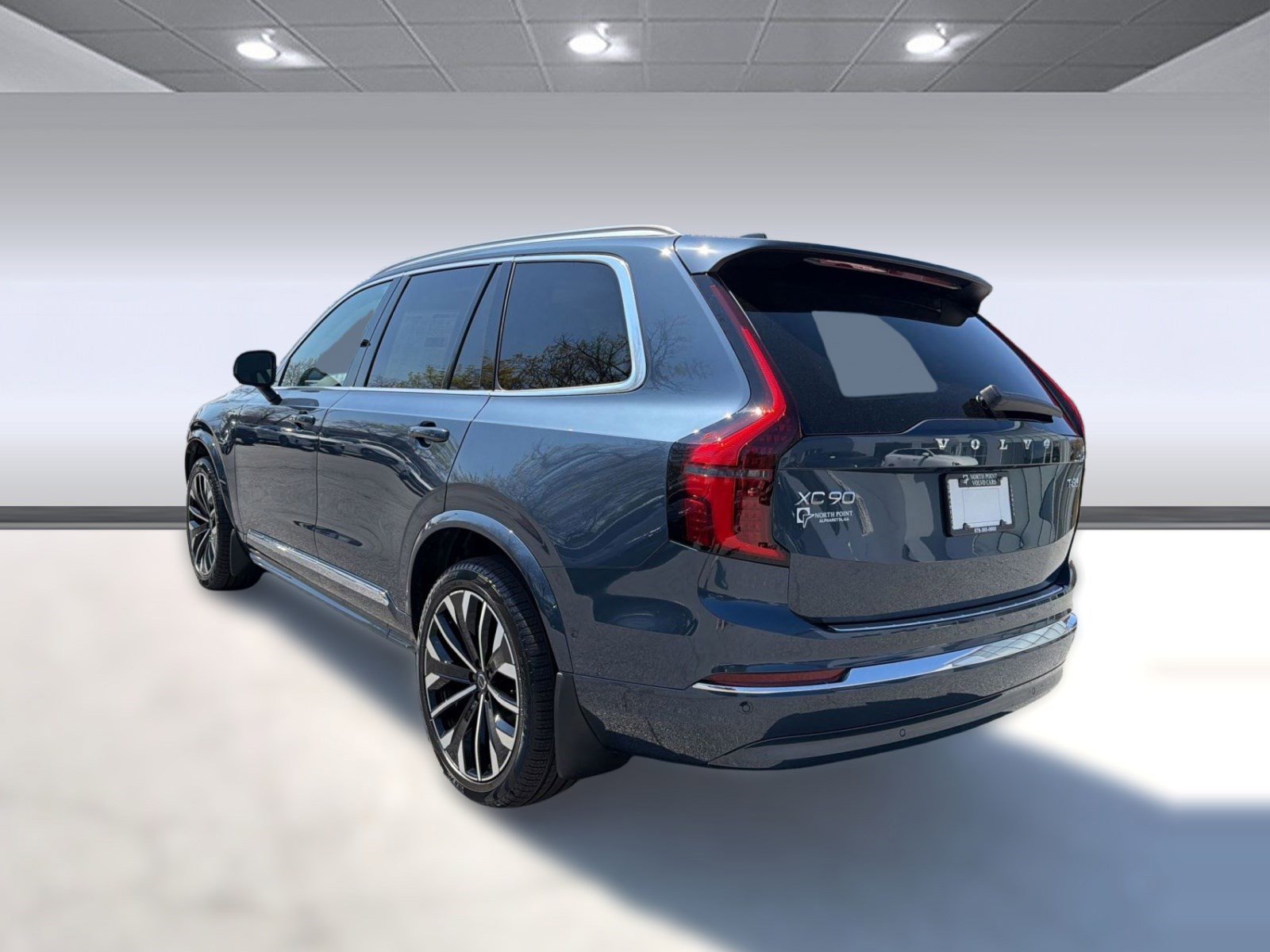 New 2026 Volvo XC90 T8 Ultra w/ Protection Package image 3
