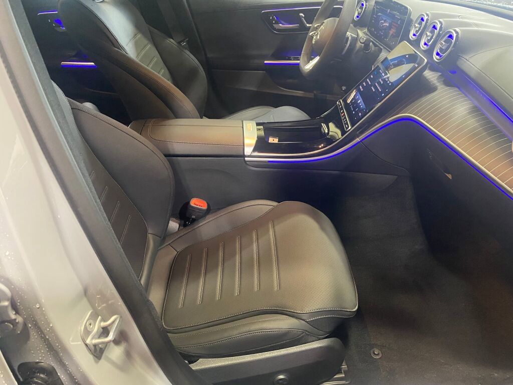 New 2026 Mercedes-Benz C 300 4MATIC Sedan image 21