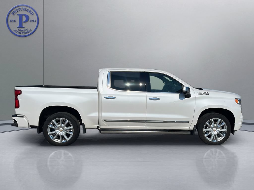 Used 2024 Chevrolet Silverado 1500 High Country AWD/4WD image 8